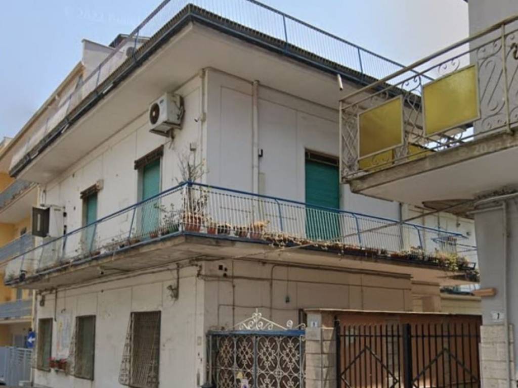 intera palazzina in vendita a Frattamaggiore
