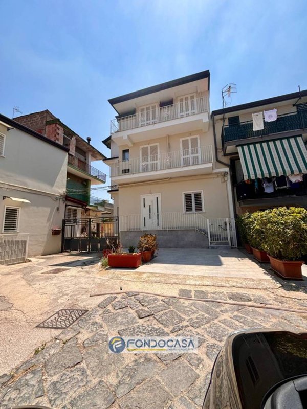casa indipendente in vendita a Frattamaggiore