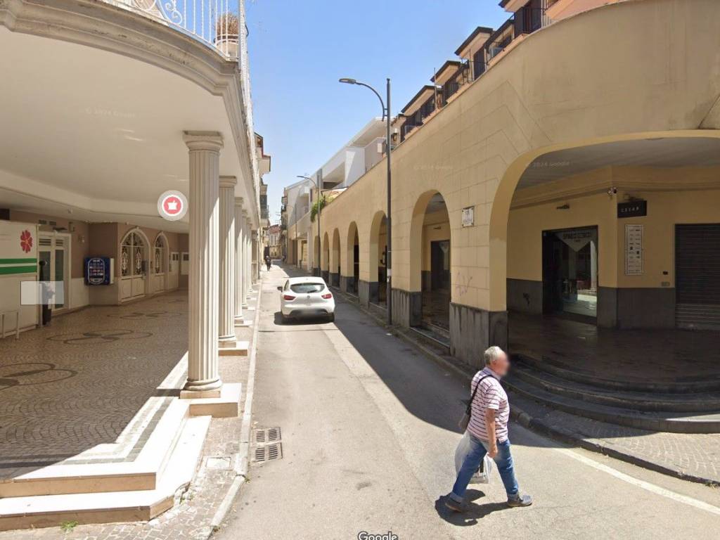 negozio in vendita a Frattamaggiore