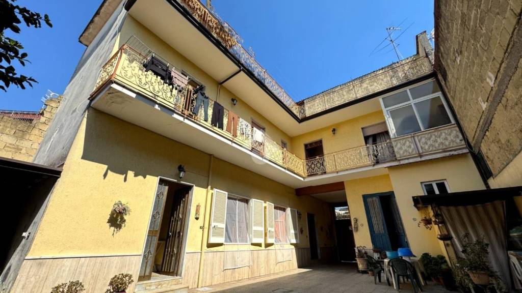 casa indipendente in vendita a Frattamaggiore