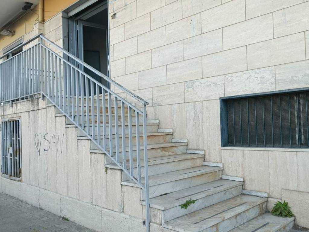 negozio in vendita a Frattamaggiore