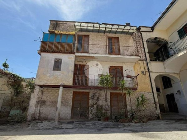 casa indipendente in vendita a Frattamaggiore