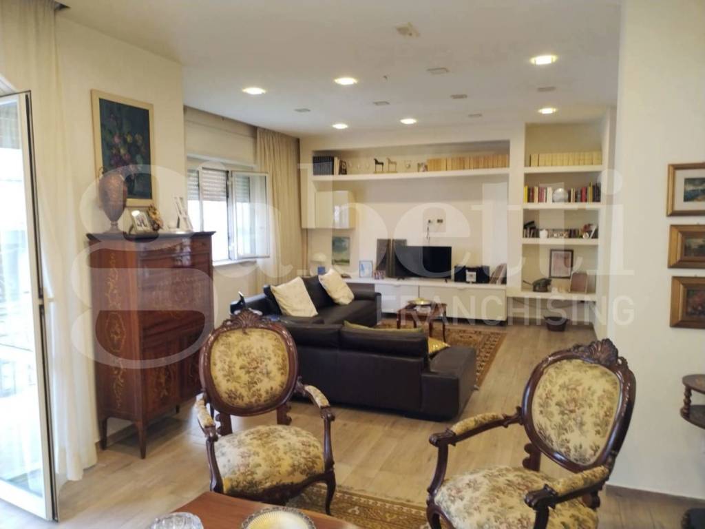 casa indipendente in vendita a Frattamaggiore