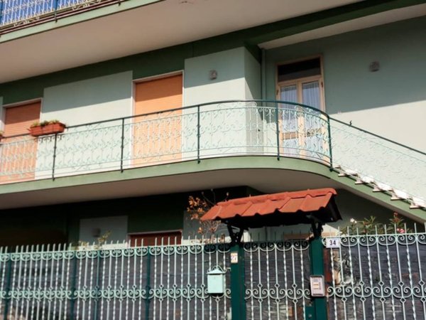 intera palazzina in vendita a Frattamaggiore