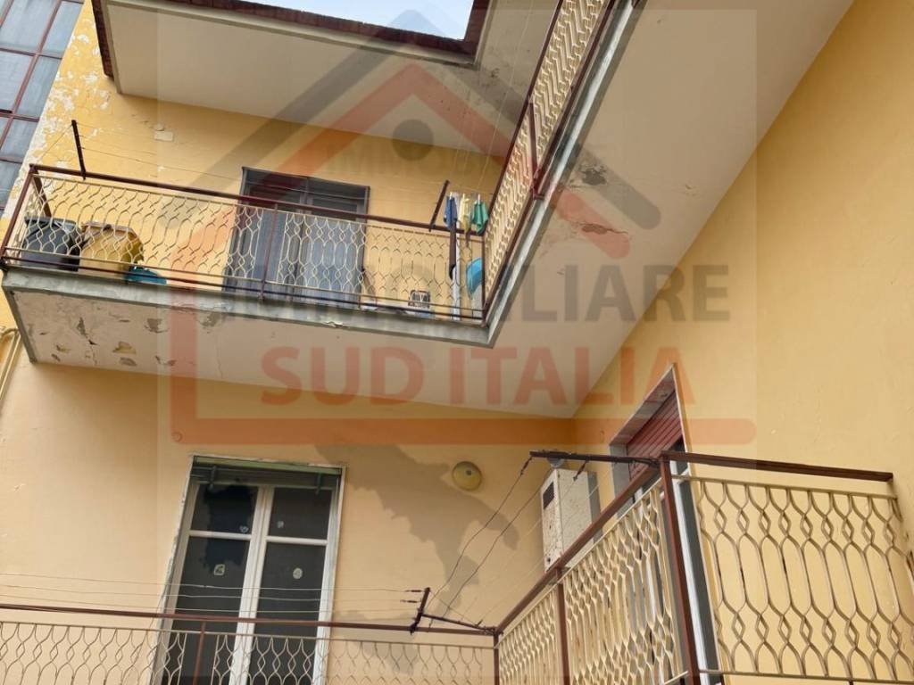 intera palazzina in vendita a Frattamaggiore