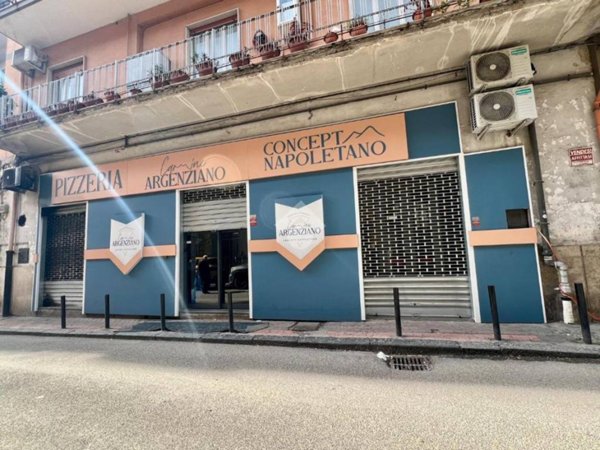 negozio in vendita a Frattamaggiore