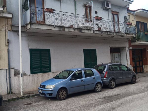 intera palazzina in vendita a Frattamaggiore
