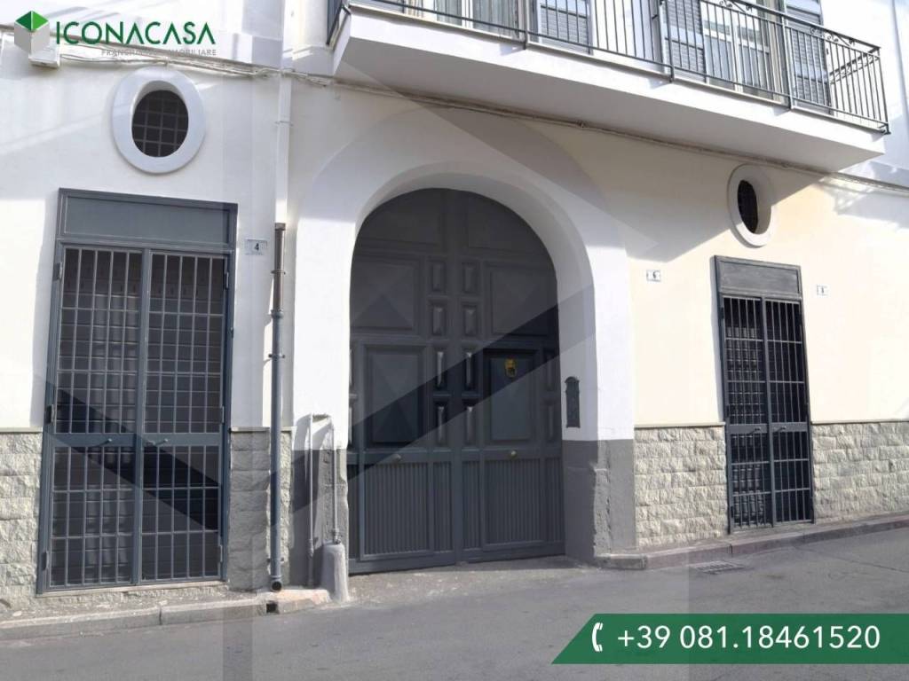 intera palazzina in vendita a Frattamaggiore
