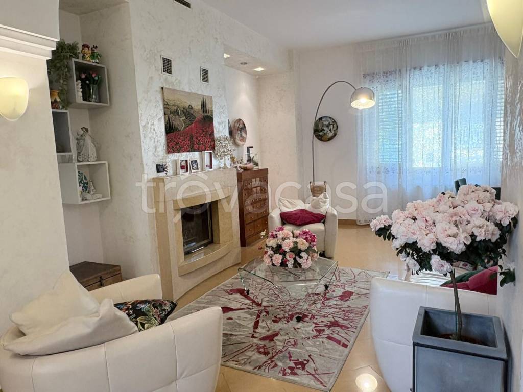 casa indipendente in vendita a Frattamaggiore