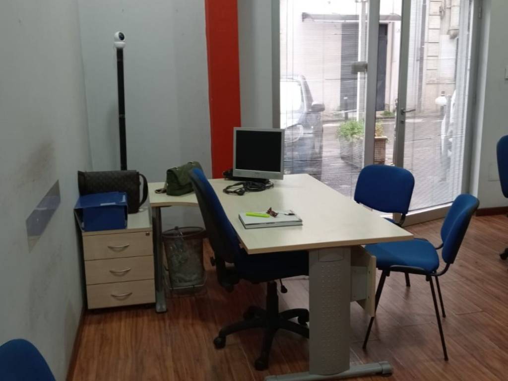 locale commerciale in vendita a Frattamaggiore