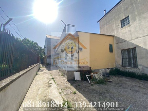 intera palazzina in vendita a Frattaminore