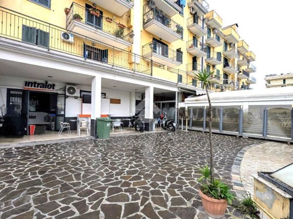 negozio in vendita a Frattaminore