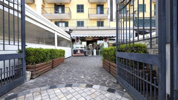 negozio in vendita a Frattaminore