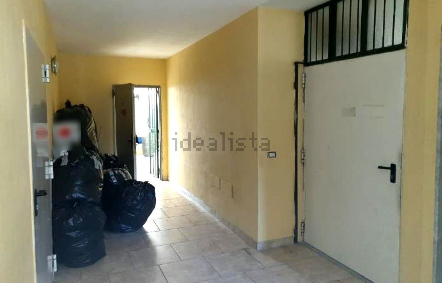 locale commerciale in vendita a Frattaminore