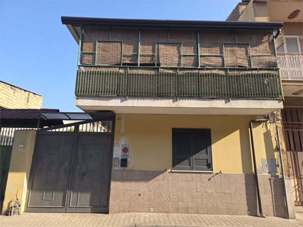 casa indipendente in vendita a Frattaminore