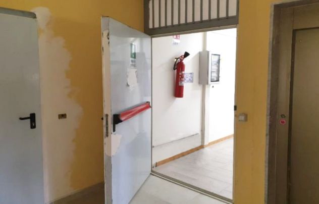 locale commerciale in vendita a Frattaminore