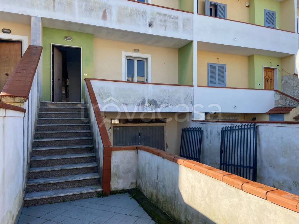 casa indipendente in vendita a Giugliano in Campania in zona Licola