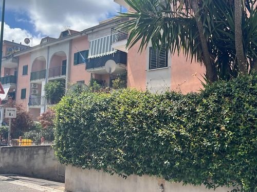 appartamento in vendita a Giugliano in Campania in zona Licola