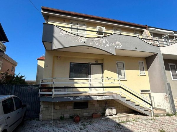 casa indipendente in vendita a Giugliano in Campania in zona Lago Patria