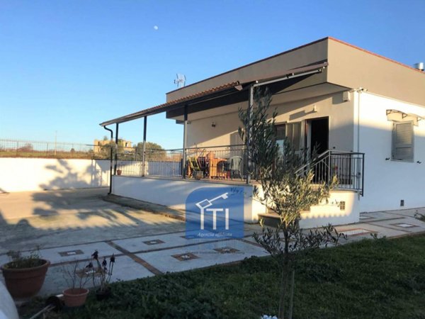 casa indipendente in vendita a Giugliano in Campania in zona Massariola / Amodio