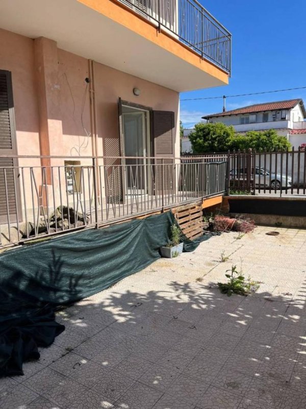 appartamento in vendita a Giugliano in Campania in zona Varcaturo