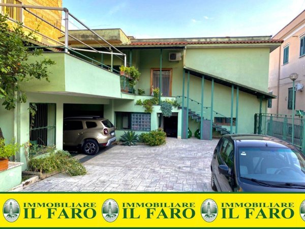 casa indipendente in vendita a Giugliano in Campania
