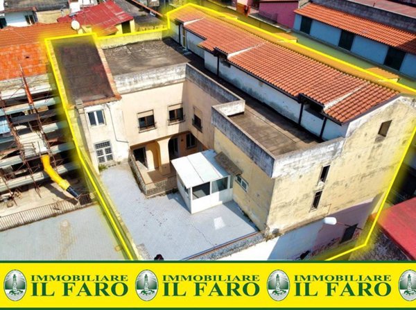 intera palazzina in vendita a Giugliano in Campania