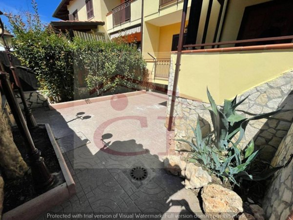 casa indipendente in vendita a Giugliano in Campania