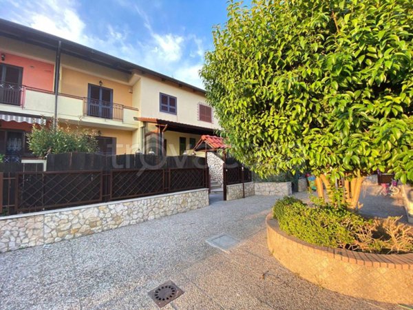 casa indipendente in vendita a Giugliano in Campania