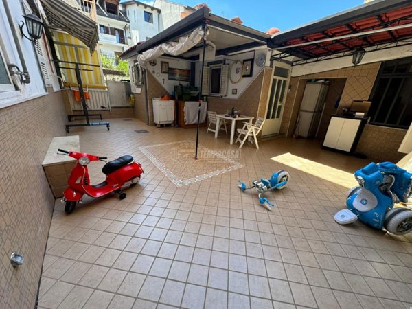 appartamento in vendita a Giugliano in Campania