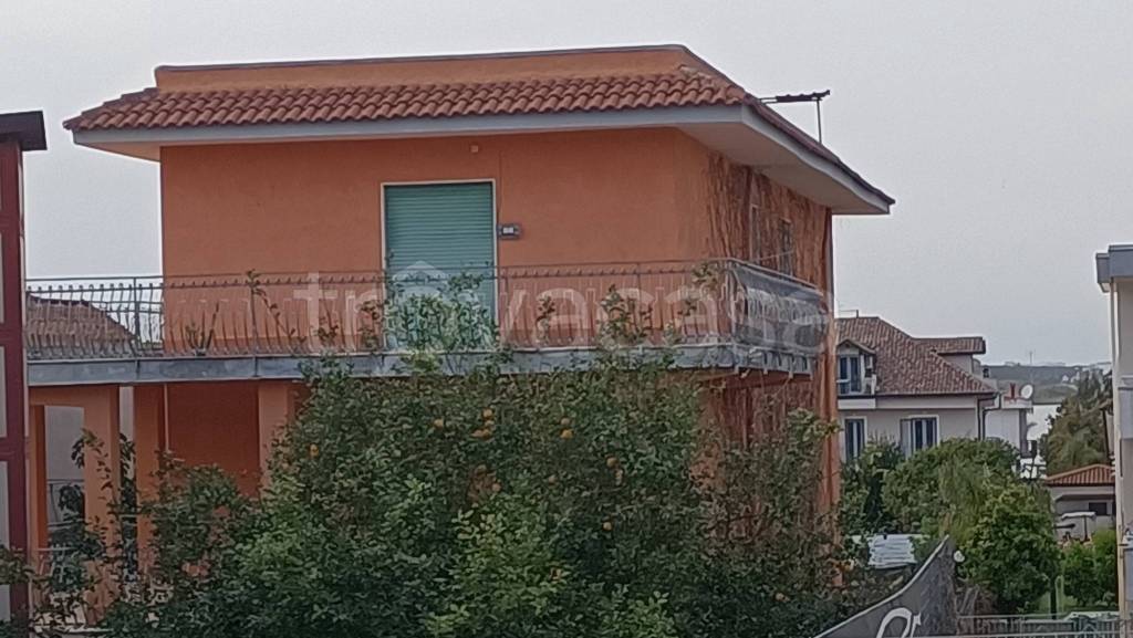 appartamento in vendita a Giugliano in Campania in zona Varcaturo