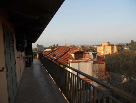appartamento in vendita a Giugliano in Campania in zona Varcaturo