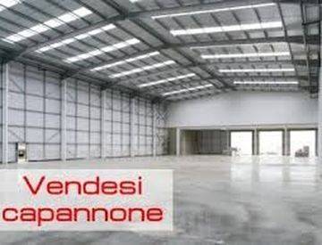 capannone in vendita a Giugliano in Campania