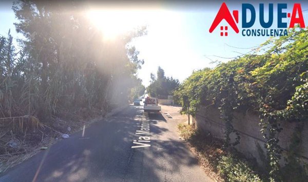 casa indipendente in vendita a Giugliano in Campania in zona Licola