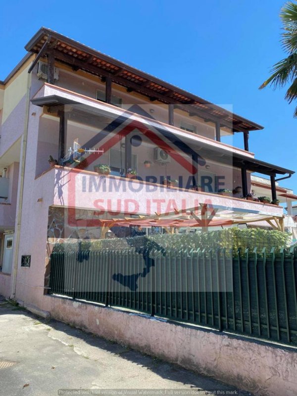 appartamento in vendita a Giugliano in Campania in zona Licola