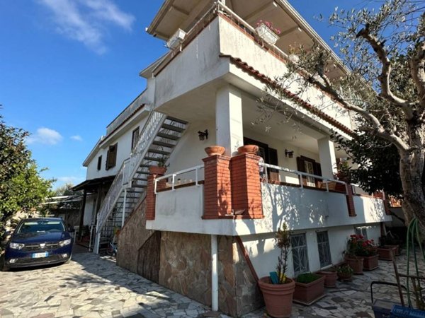 appartamento in vendita a Giugliano in Campania in zona Varcaturo
