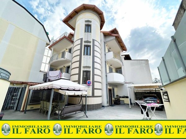 casa indipendente in vendita a Giugliano in Campania