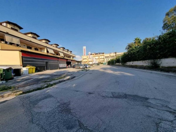 appartamento in vendita a Giugliano in Campania in zona Varcaturo