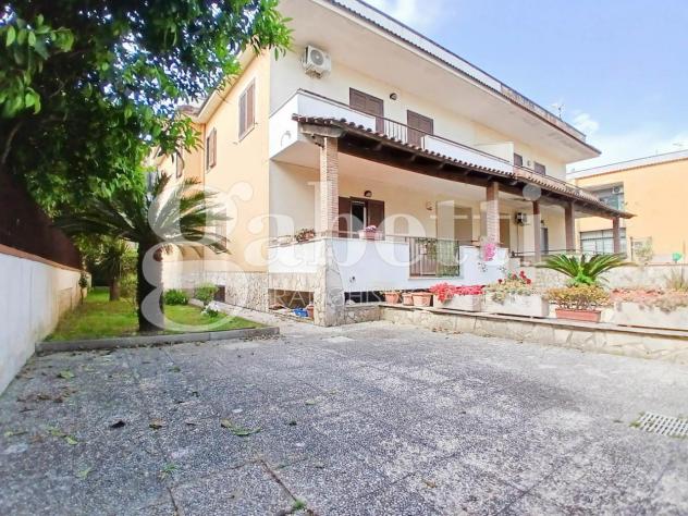 casa indipendente in vendita a Giugliano in Campania in zona Lago Patria