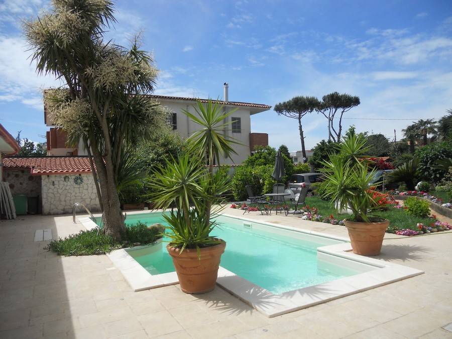 casa indipendente in vendita a Giugliano in Campania