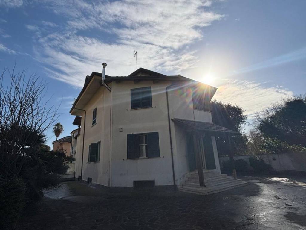 casa indipendente in vendita a Giugliano in Campania