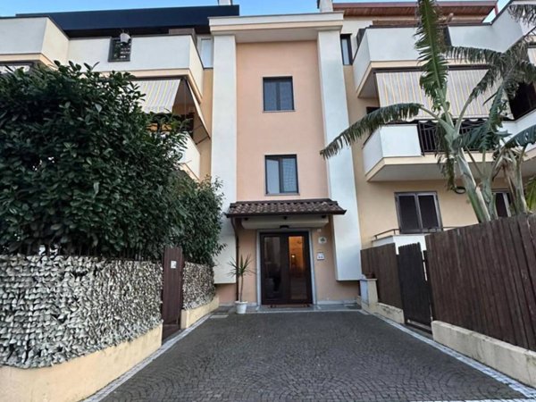 appartamento in vendita a Giugliano in Campania in zona Lago Patria