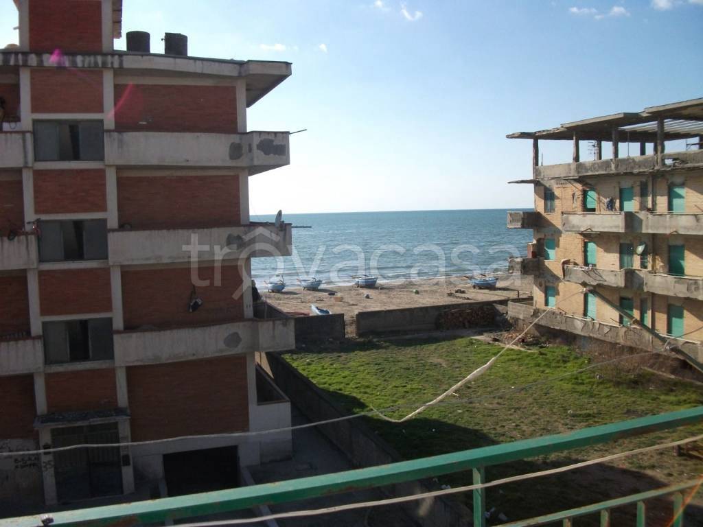 appartamento in vendita a Giugliano in Campania in zona Licola
