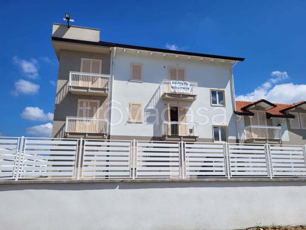 appartamento in vendita a Giugliano in Campania in zona Varcaturo
