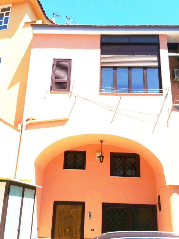 casa indipendente in vendita a Giugliano in Campania