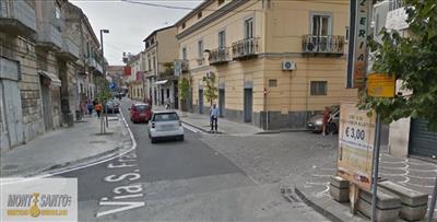 locale commerciale in vendita a Giugliano in Campania