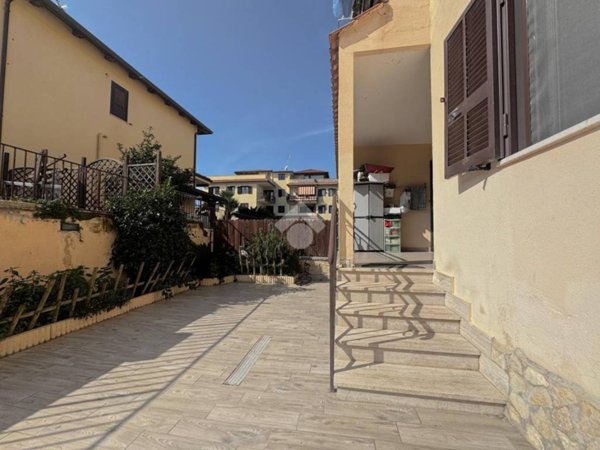 appartamento in vendita a Giugliano in Campania in zona Licola