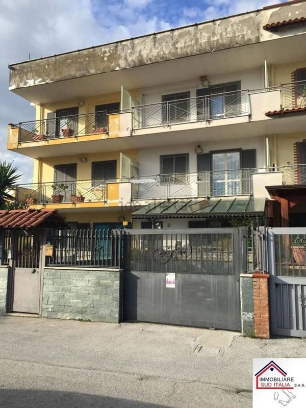 casa indipendente in vendita a Giugliano in Campania