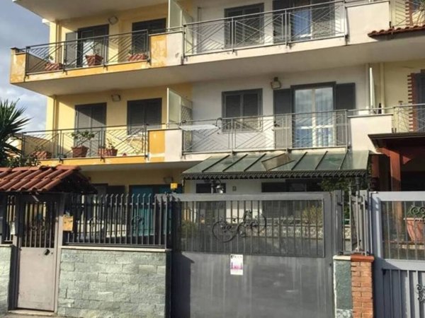 casa indipendente in vendita a Giugliano in Campania