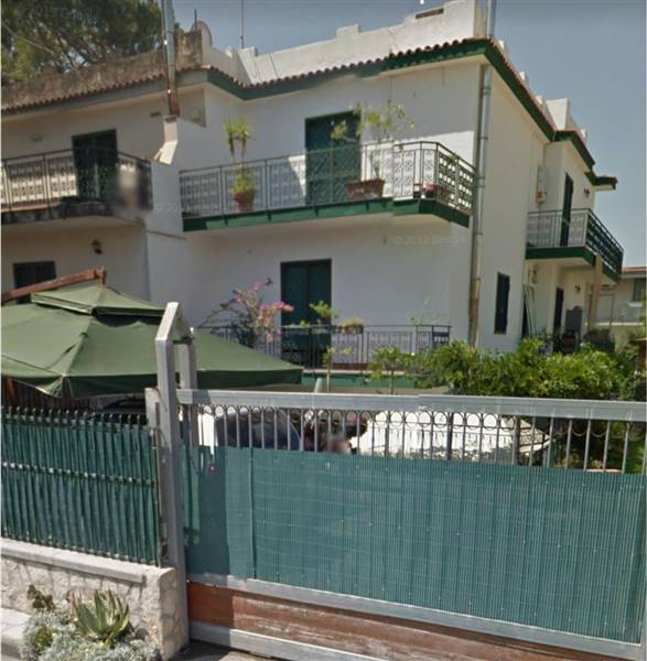 villa in vendita a Giugliano in Campania in zona Varcaturo